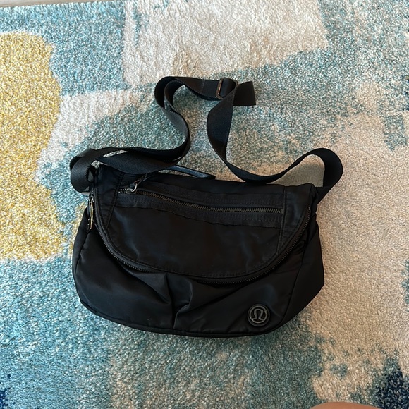 lululemon athletica Bags Lululemon Cross Body Bag Poshmark